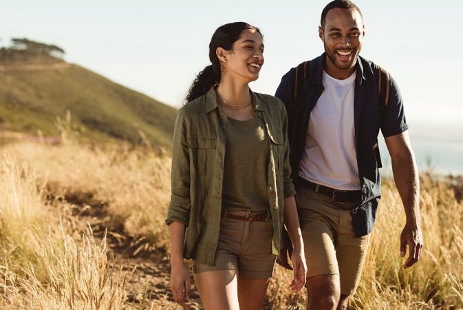 Люди — неотъемлемая часть природы, и солнечный свет просто необходим нашего благополучия. (Jacob Lund/Shutterstock)
 | Epoch Times Россия