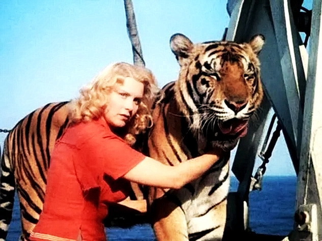 Маргарита Назарова и Пурш, фильм «Полосатый рейс» 