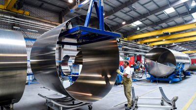 Рост промышленного производства в еврозоне в апреле остановился