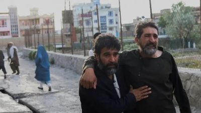 ИГИЛ* взяло на себя ответственность за гибель 50 человек в мечети в Кабуле