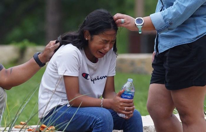 Подросток расстрелял 18 детей в начальной школе Техаса. Фото: ALLISON DINNER/AFP via Getty Images | Epoch Times Россия