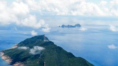 Два китайских судна проплыли через территориальные воды Японии