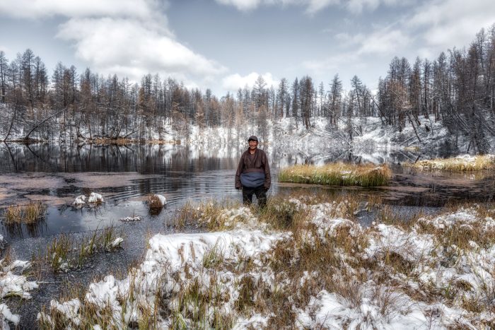 Фотографы запечатлели жизнь оленеводов, живущих на границе Монголии и Сибири