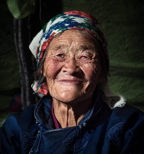 Фотографы запечатлели жизнь оленеводов, живущих на границе Монголии и Сибири