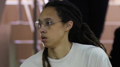Звезду американского баскетбола Бриттни Гринер судят в России по обвинению в хранении наркотиков