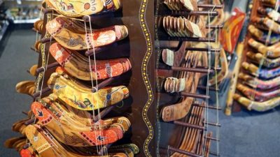 Культурная кража: в Австралии будут бороться с поддельным искусством коренных народов