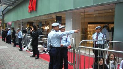H&M продаёт бизнес в России