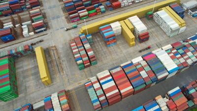 Экономика Китая продолжает падать, растёт безработица