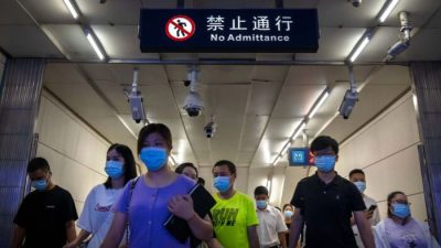 Китайские выпускники не могут найти работу из-за экономического спада