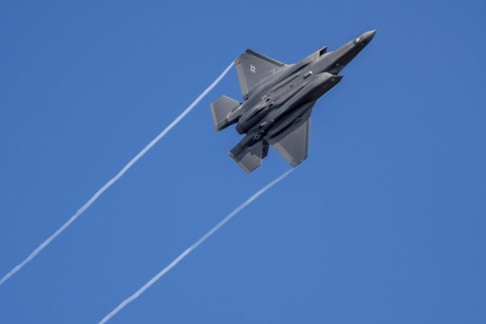 Новый истребитель KF-21 может вывести Южную Корею на уровень экспортёров вооружений Новый истребитель KF-21 может вывести Южную Корею на уровень экспортёров вооружений