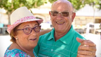 В России ввели выплаты к «золотой» свадьбе супругов