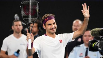 Роджер Федерер завершил карьеру. Зал провожал его стоя