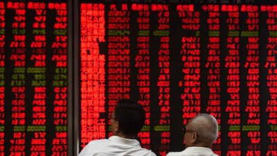 Более 50% национальных компаний Китая терпят значительные убытки