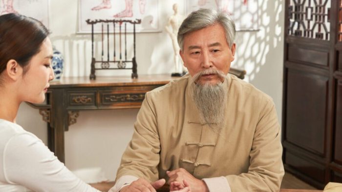 Причины болезней многочисленны и разнообразны, а китайская медицина предлагает особый взгляд на возможность избежать заболеваний. (ViewStock/Shutterstock) | Epoch Times Россия