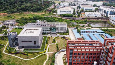 Выяснилось, что секретарь парткома компартии Китая отвечал за биобезопасность в Уханьском институте вирусологии. И за всё остальное