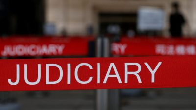 Угроза от подростков? За что пятерых подростков в Гонконге приговорили к заключению