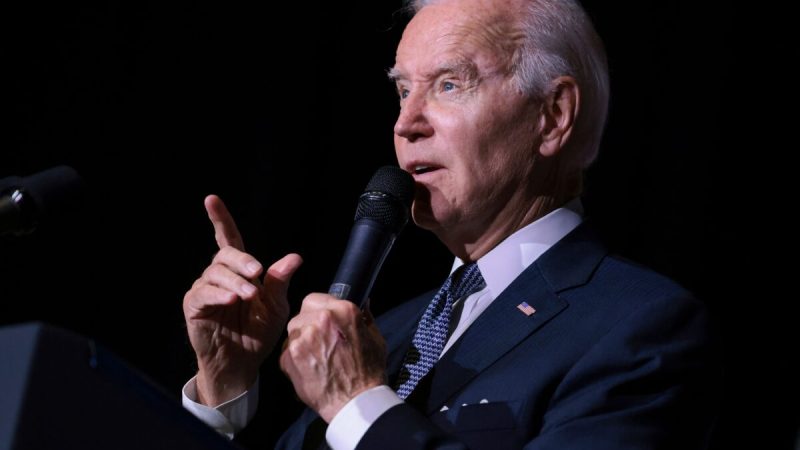 Президент США Джо Байден выступает с речью в Государственном университете Делавэра в Дувре, штат Делавэр, 21 октября 2022 года. (Oliver Contreras/AFP via Getty Images) | Epoch Times Россия