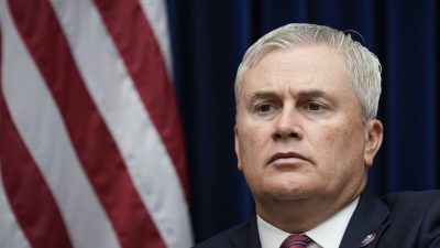 Законодатель-республиканец призвал руководителей ФБР уйти в отставку