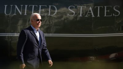 Байден утверждает, что экономика США «чертовски сильна», но многие американцы с ним не согласны