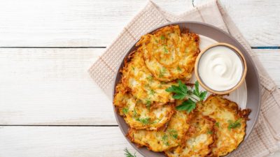 Картофельные драники входят в меню аюрведической пищи