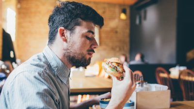 Связь между фастфудом и раком