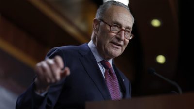 Сенат США проголосовал за принятие закона, закрепляющего федеральное право на однополые браки