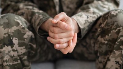 История трагедии: С чем сталкиваются некоторые солдаты, возвращаясь домой