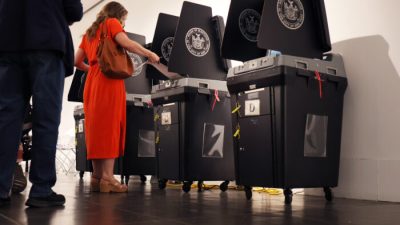 Стратег-демократ предсказывает победу Республиканской партии на промежуточных выборах