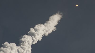 Минобороны Японии: Выпущенная КНДР баллистическая ракета могла достичь территории США