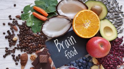 Эти продукты питания уберегут вас от слабоумия