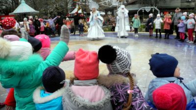 Первая новогодняя ёлка в сказочном Лукоморье в Севастополе