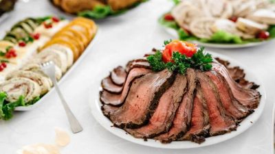 Какую сумму россияне готовы потратить на новогодний стол?