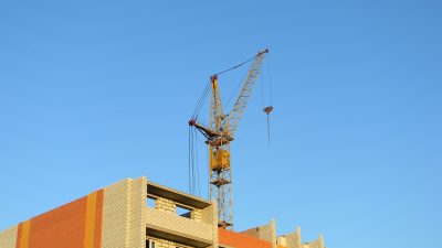 В Госдуме предложили запустить массовое строительство домов для сдачи в аренду