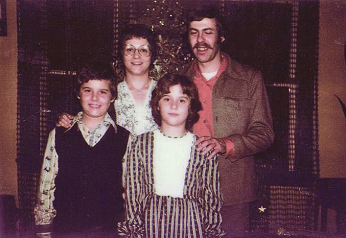 «Гендерная индустрия — это поле битвы, а поле битвы — это умы и ценности наших детей»